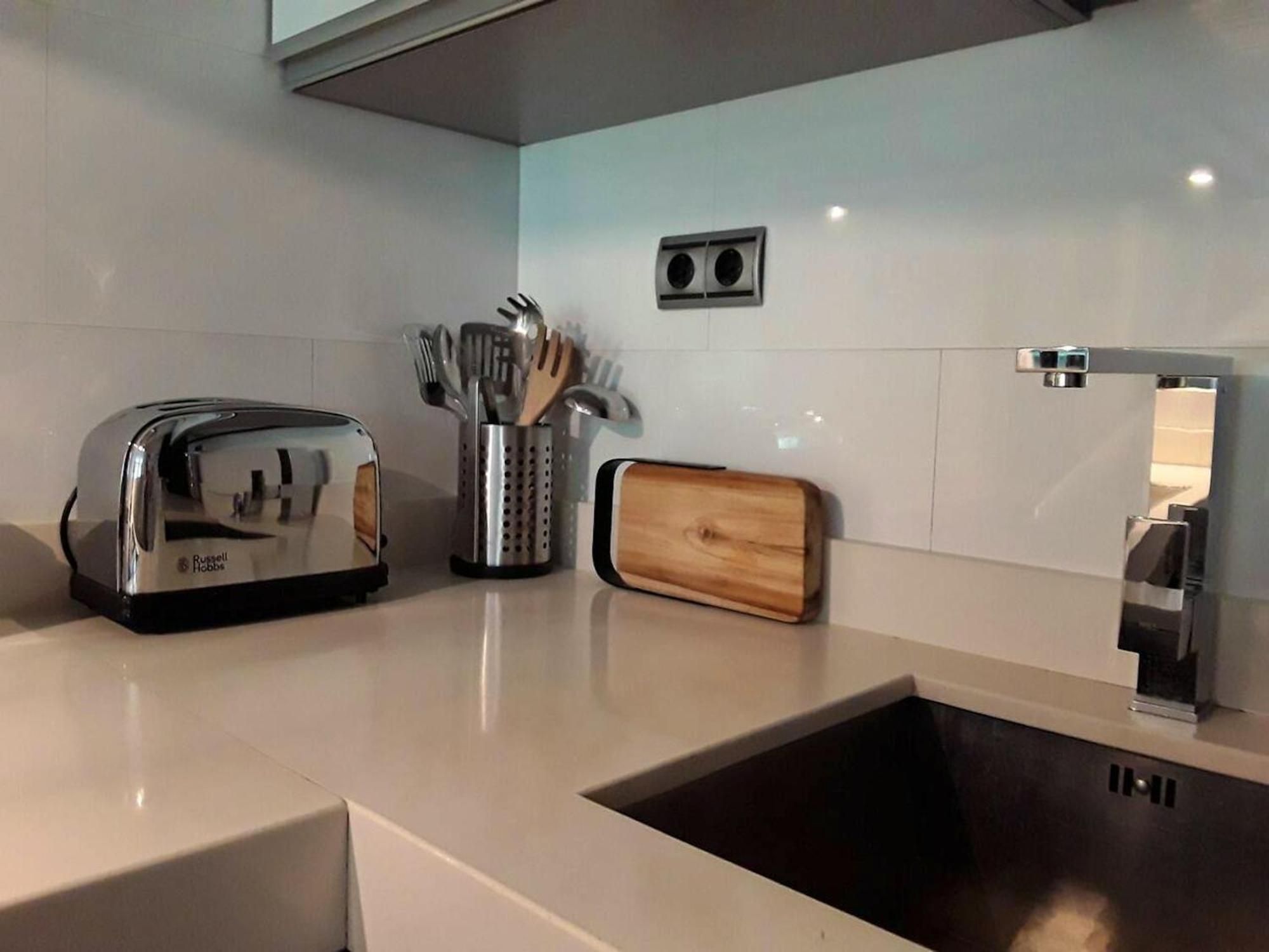 Comfortable Apartment In Zaragoza 67 M² Near The Centre Buitenkant foto