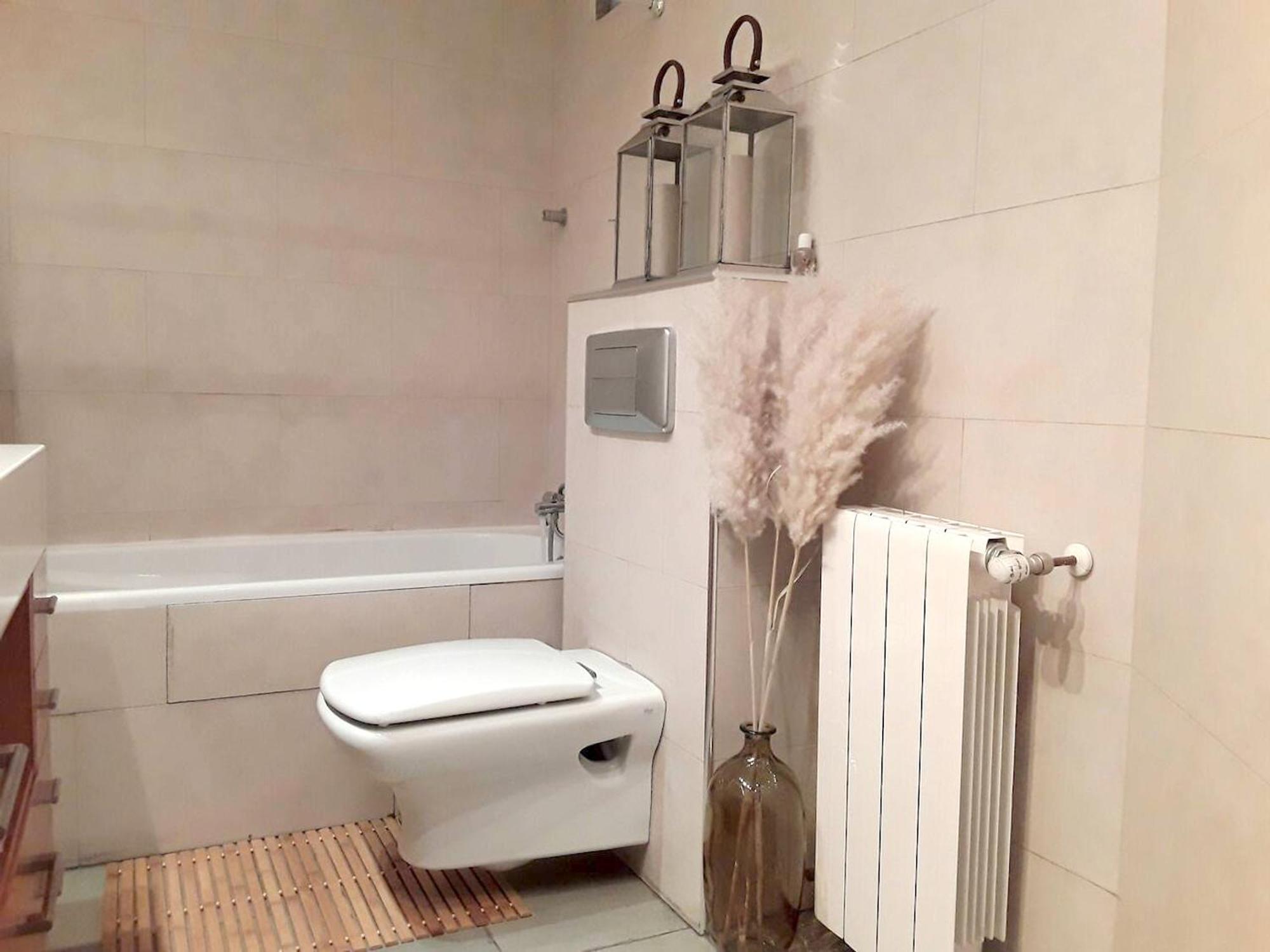 Comfortable Apartment In Zaragoza 67 M² Near The Centre Buitenkant foto